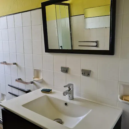 Maison Cosy Avec Vue Sur La A Pietrosella, 60 M². Holiday home Pietrosella