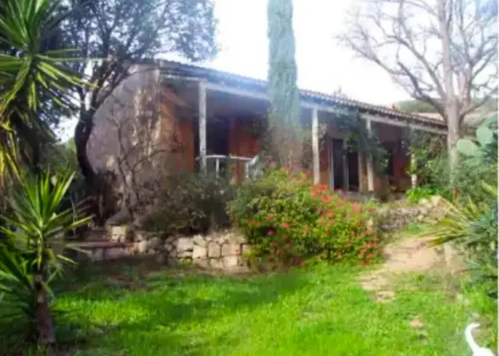 Maison Cosy Avec Vue Sur La A Pietrosella, 60 M².